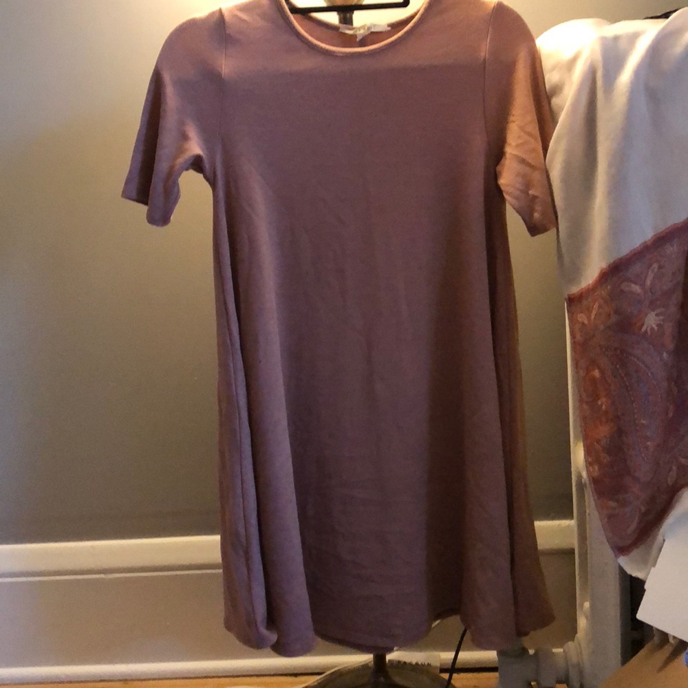 Flowy light pink t shirt dress!